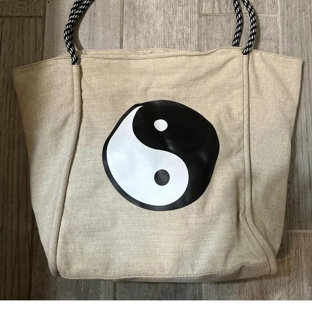 Rebecca Minkoff 100% linen large tote bag with Ying‎ Yang symbol - Picture 3 of 5